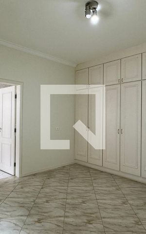 Casa de condomínio à venda com 400m², 4 quartos e 4 vagasSuíte 3