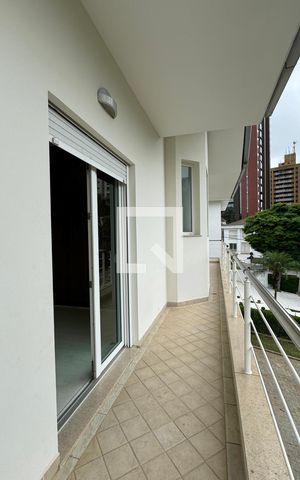 Casa de condomínio à venda com 400m², 4 quartos e 4 vagassacada da Suíte 1