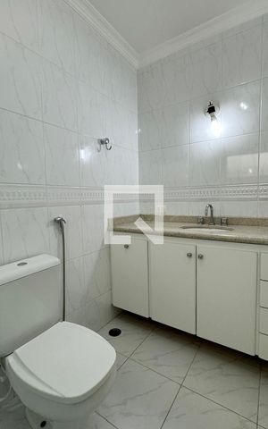 Casa de condomínio à venda com 400m², 4 quartos e 4 vagasBanheiro da Suíte 4