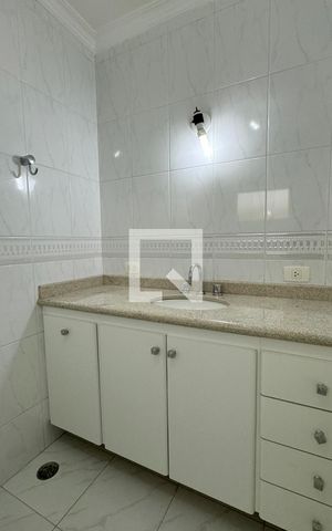 Casa de condomínio à venda com 400m², 4 quartos e 4 vagasBanheiro da Suíte 4