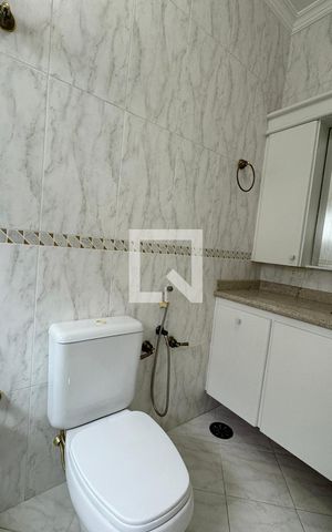 Casa de condomínio à venda com 400m², 4 quartos e 4 vagasBanheiro da Suíte 3