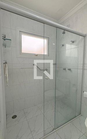 Casa de condomínio à venda com 400m², 4 quartos e 4 vagasBanheiro da Suíte 4