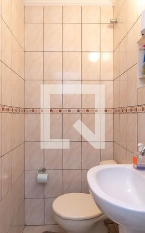 Casa à venda com 140m², 2 quartos e 2 vagasLavabo