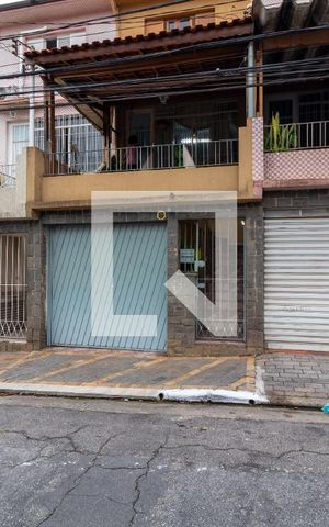 Casa à venda com 140m², 2 quartos e 2 vagasFachada