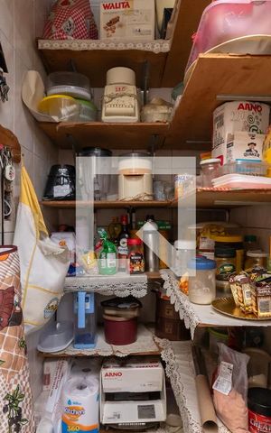 Casa à venda com 140m², 2 quartos e 2 vagasCozinha - Despensa