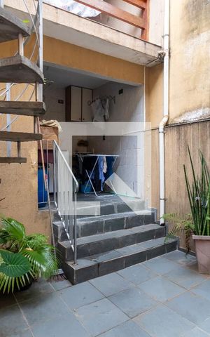 Casa à venda com 140m², 2 quartos e 2 vagasQuintal