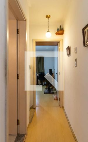 Casa à venda com 140m², 2 quartos e 2 vagasCorredor dos Quartos
