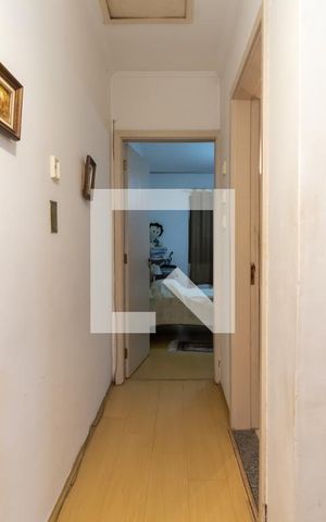 Casa à venda com 140m², 2 quartos e 2 vagasCorredor dos Quartos
