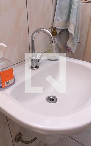 Casa à venda com 140m², 2 quartos e 2 vagasLavabo