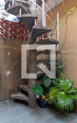 Casa à venda com 140m², 2 quartos e 2 vagasQuintal
