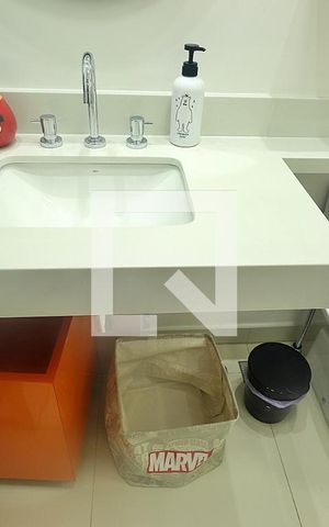 Apartamento para alugar com 153m², 3 quartos e 3 vagasSuíte 1 - Banheiro do Quarto 1