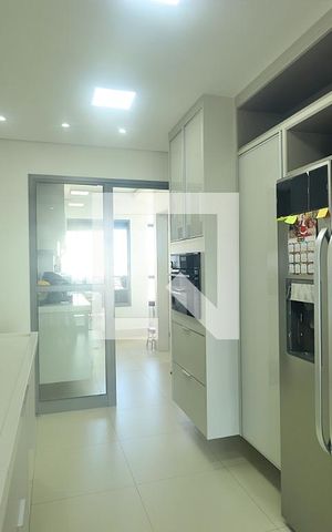 Apartamento para alugar com 153m², 3 quartos e 3 vagasCozinha