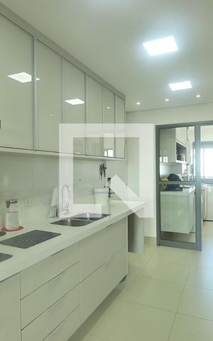 Apartamento para alugar com 153m², 3 quartos e 3 vagasCozinha