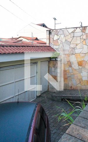 Casa à venda com 150m², 3 quartos e 4 vagas Casa à venda com 150m², 3 quartos e 4 vagasVaranda de entrada