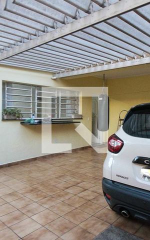 Casa à venda com 150m², 3 quartos e 4 vagas Casa à venda com 150m², 3 quartos e 4 vagasGaragem