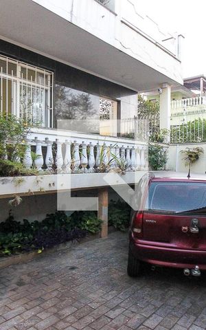 Casa à venda com 150m², 3 quartos e 4 vagas Casa à venda com 150m², 3 quartos e 4 vagasGaragem 02