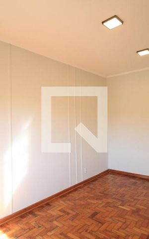 Casa à venda com 200m², 3 quartos e 2 vagasQuarto