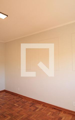 Casa à venda com 200m², 3 quartos e 2 vagasQuarto