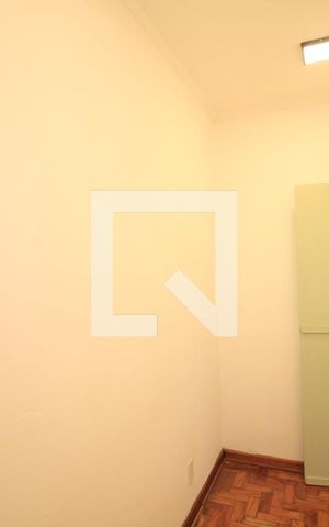 Casa à venda com 200m², 3 quartos e 2 vagasQuarto