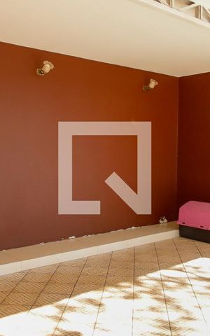Casa à venda com 270m², 6 quartos e 5 vagas Casa à venda com 270m², 6 quartos e 5 vagasgara