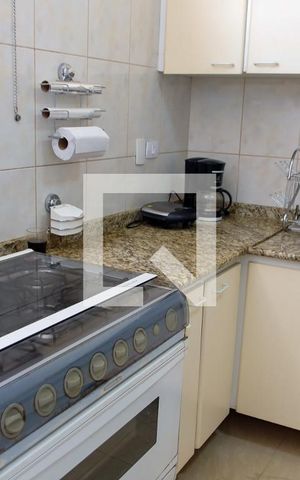 Casa à venda com 270m², 6 quartos e 5 vagas Casa à venda com 270m², 6 quartos e 5 vagasCozinha
