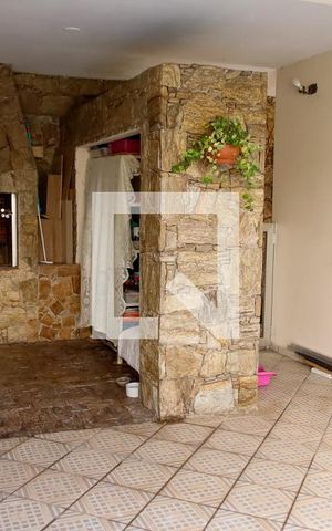 Casa à venda com 270m², 6 quartos e 5 vagas Casa à venda com 270m², 6 quartos e 5 vagasÁrea comum