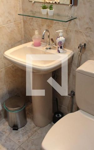 Casa à venda com 144m², 3 quartos e 3 vagasBanheiro