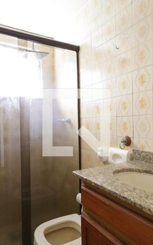 Apartamento para alugar com 42m², 2 quartos e 1 vaga Apartamento para alugar com 42m², 2 quartos e 1 vagaBanheiro