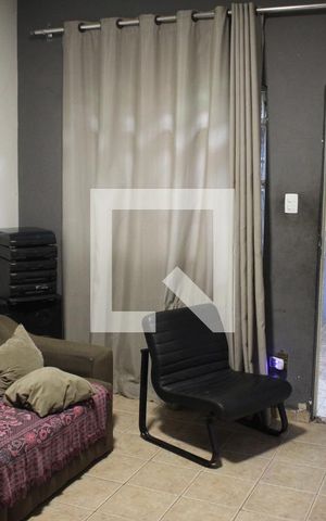 Casa à venda com 320m², 3 quartos e 2 vagasSala