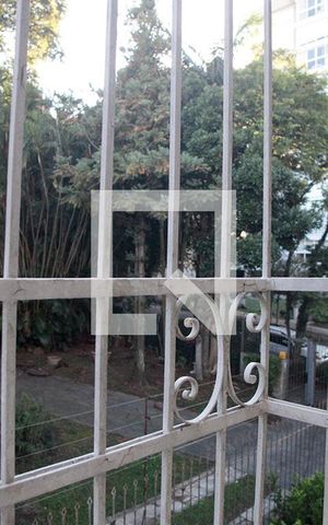 Casa à venda com 350m², 4 quartos e 4 vagasSala Estar Vista