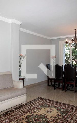 Casa à venda com 350m², 4 quartos e 4 vagasSala Jantar