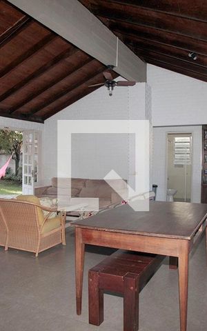 Casa à venda com 350m², 4 quartos e 4 vagasÁrea comum