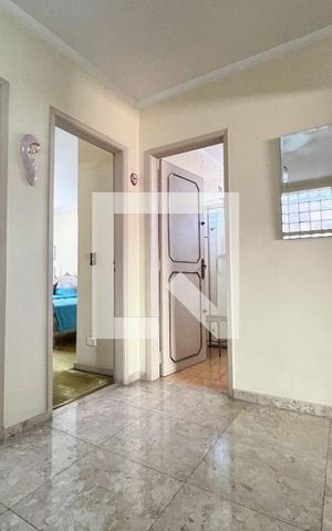 Casa à venda com 202m², 3 quartos e 4 vagas Casa à venda com 202m², 3 quartos e 4 vagasCorredor