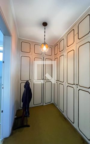 Casa à venda com 202m², 3 quartos e 4 vagas Casa à venda com 202m², 3 quartos e 4 vagasCloset da suíte