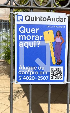 Casa à venda com 202m², 3 quartos e 4 vagas Casa à venda com 202m², 3 quartos e 4 vagasPlaquinha