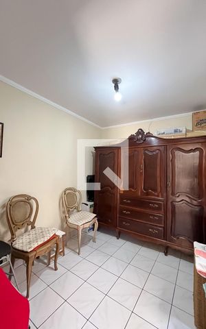 Casa à venda com 202m², 3 quartos e 4 vagas Casa à venda com 202m², 3 quartos e 4 vagasQuarto de Serviço