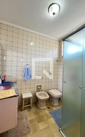 Casa à venda com 202m², 3 quartos e 4 vagas Casa à venda com 202m², 3 quartos e 4 vagasBanheiro da Suíte