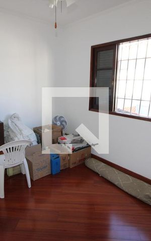 Casa à venda com 114m², 3 quartos e 2 vagasQuarto 2