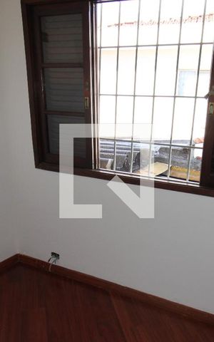 Casa à venda com 114m², 3 quartos e 2 vagasQuarto 3