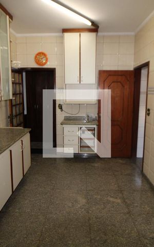 Casa à venda com 114m², 3 quartos e 2 vagasCozinha