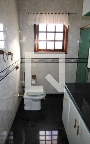 Casa à venda com 114m², 3 quartos e 2 vagasBanheiro