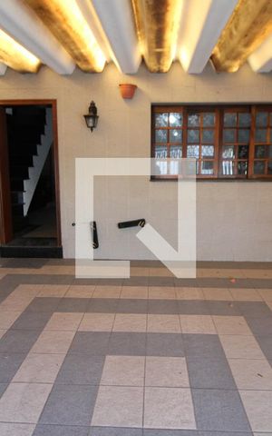 Casa à venda com 114m², 3 quartos e 2 vagasGaragem