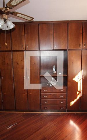 Casa à venda com 114m², 3 quartos e 2 vagasQuarto 1