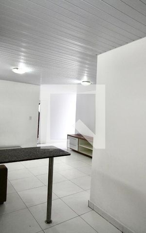Casa para alugar com 82m², 2 quartos e 1 vaga Casa para alugar com 82m², 2 quartos e 1 vagaCozinha