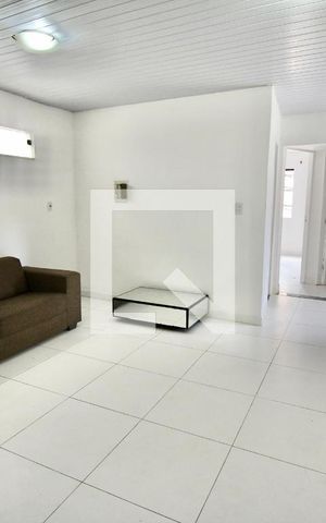 Casa para alugar com 82m², 2 quartos e 1 vaga Casa para alugar com 82m², 2 quartos e 1 vagaSala