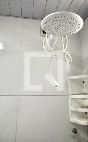 Casa para alugar com 82m², 2 quartos e 1 vaga Casa para alugar com 82m², 2 quartos e 1 vagaBanheiro