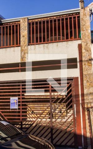 Casa à venda com 242m², 3 quartos e 2 vagasVista da Rua