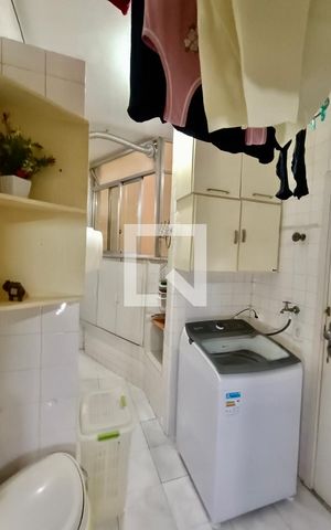 Apartamento à venda com 120m², 3 quartos e sem vaga Apartamento à venda com 120m², 3 quartos e sem vagaÁrea serviço