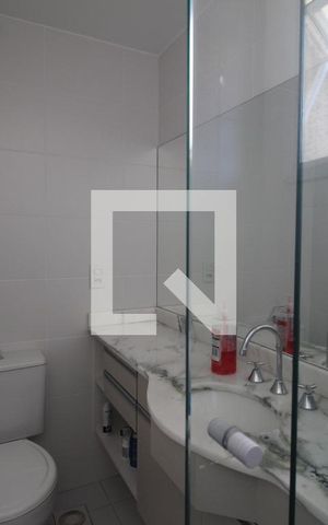 Apartamento à venda com 76m², 3 quartos e 2 vagasBanheiro da Suíte