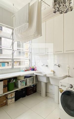 Apartamento à venda com 360m², 3 quartos e 3 vagas Apartamento à venda com 360m², 3 quartos e 3 vagasÁrea de Serviço